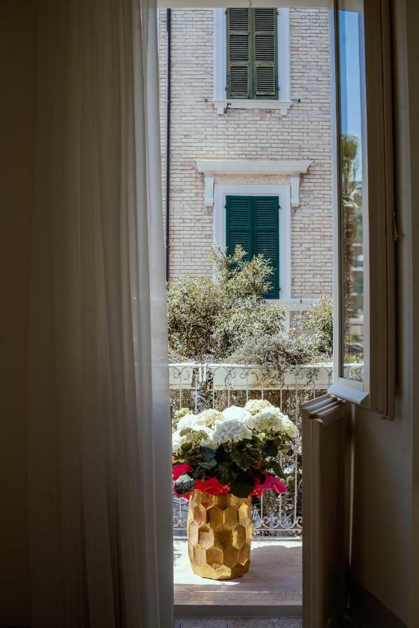 Palazzo Dei Grifoni - Luxury Suites - San Benedetto del Tronto Extérieur photo